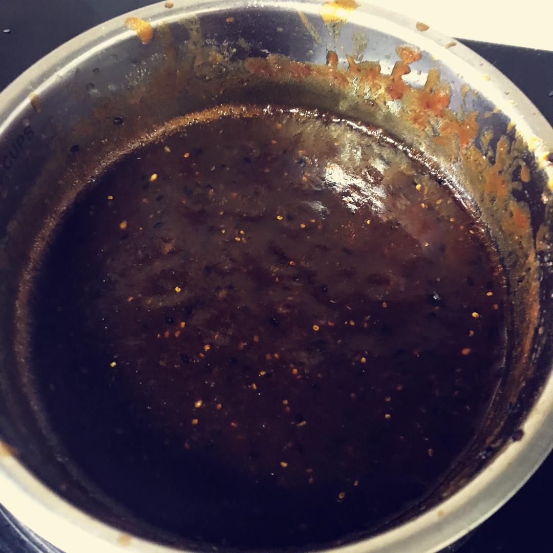 黑糖红枣桂圆枸杞膏