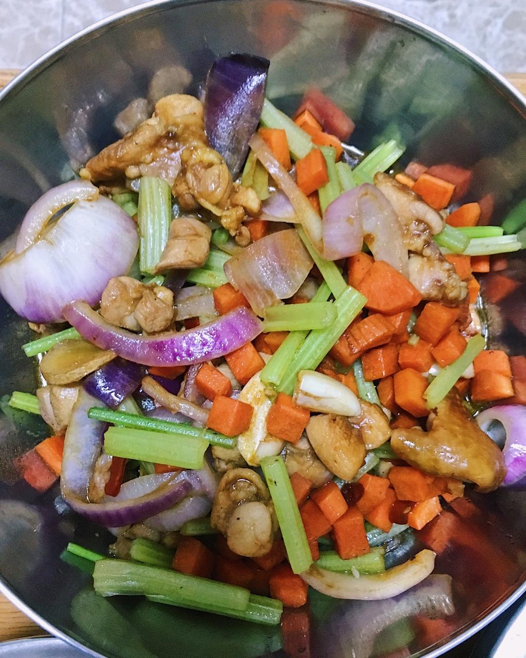 辣炒鸡腿肉 Spicy Fried Chicken