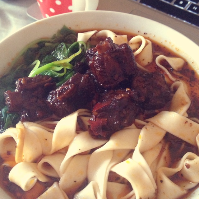 川味香辣牛肉面