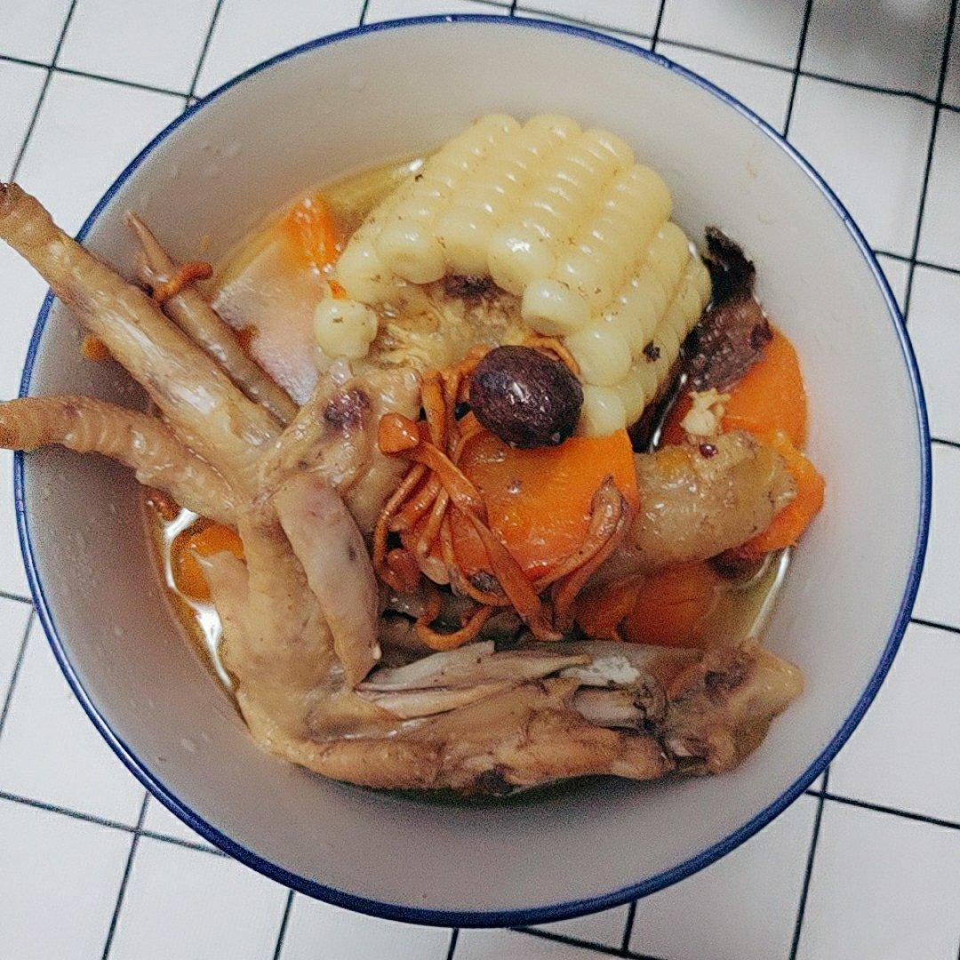 虫草花煲鸡汤