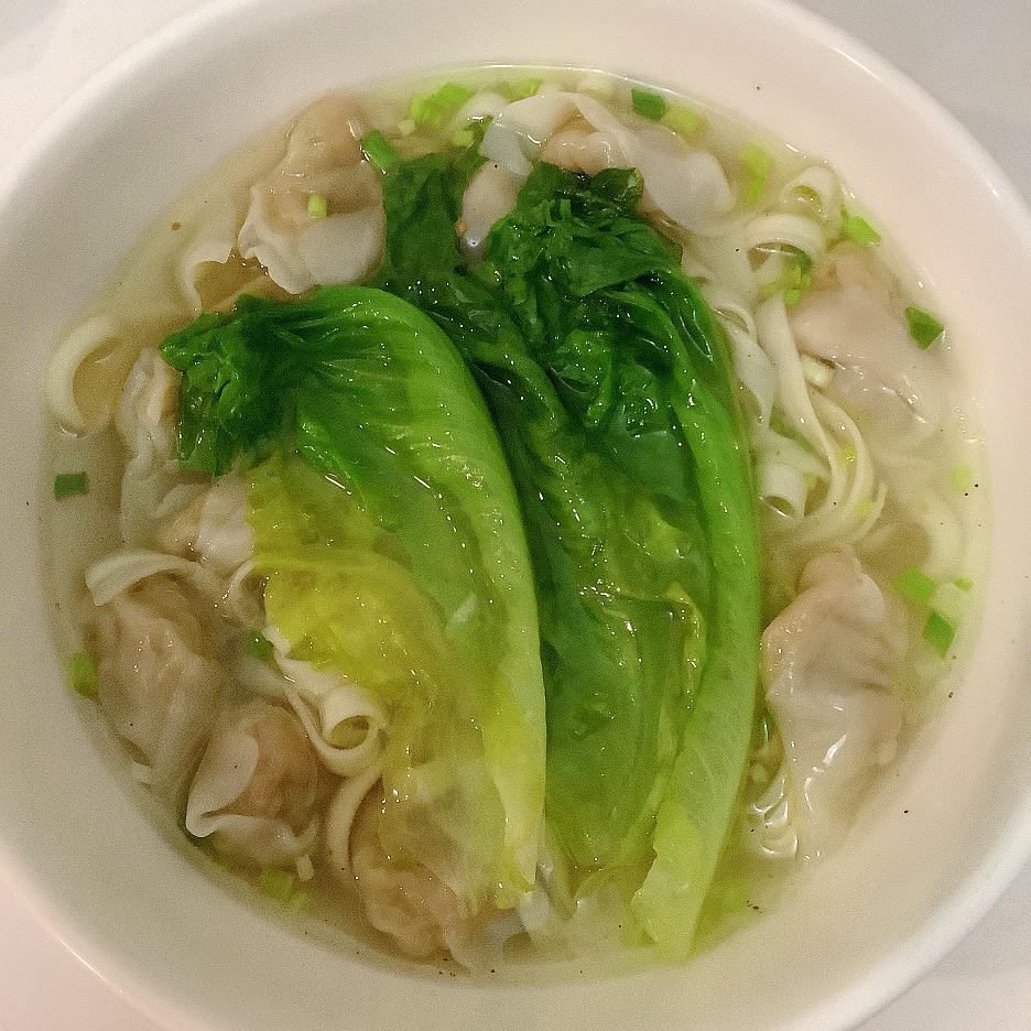 汤都要喝干净的馄饨～