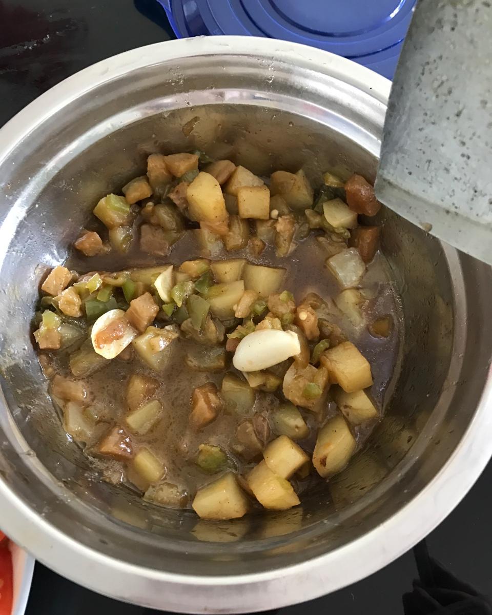 土豆炖茄子(东北菜)