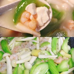 超简单的丝瓜虾仁汤的做法 步骤3