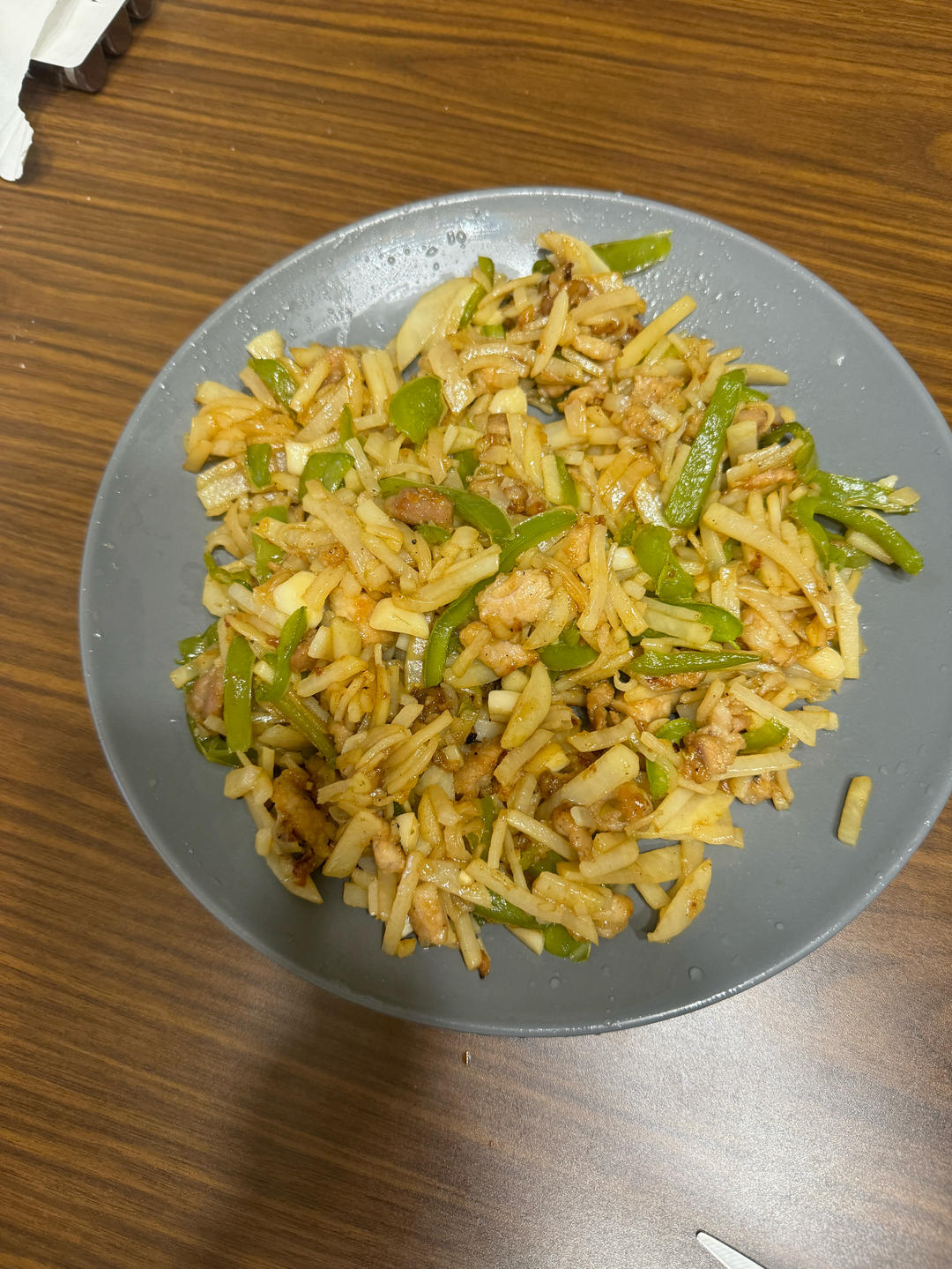 青椒土豆炒肉丝
