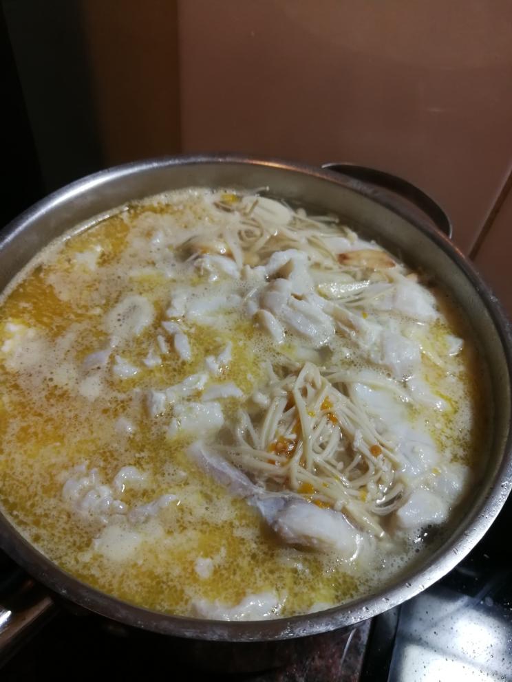 柠檬酸汤鱼（海鱼）的做法