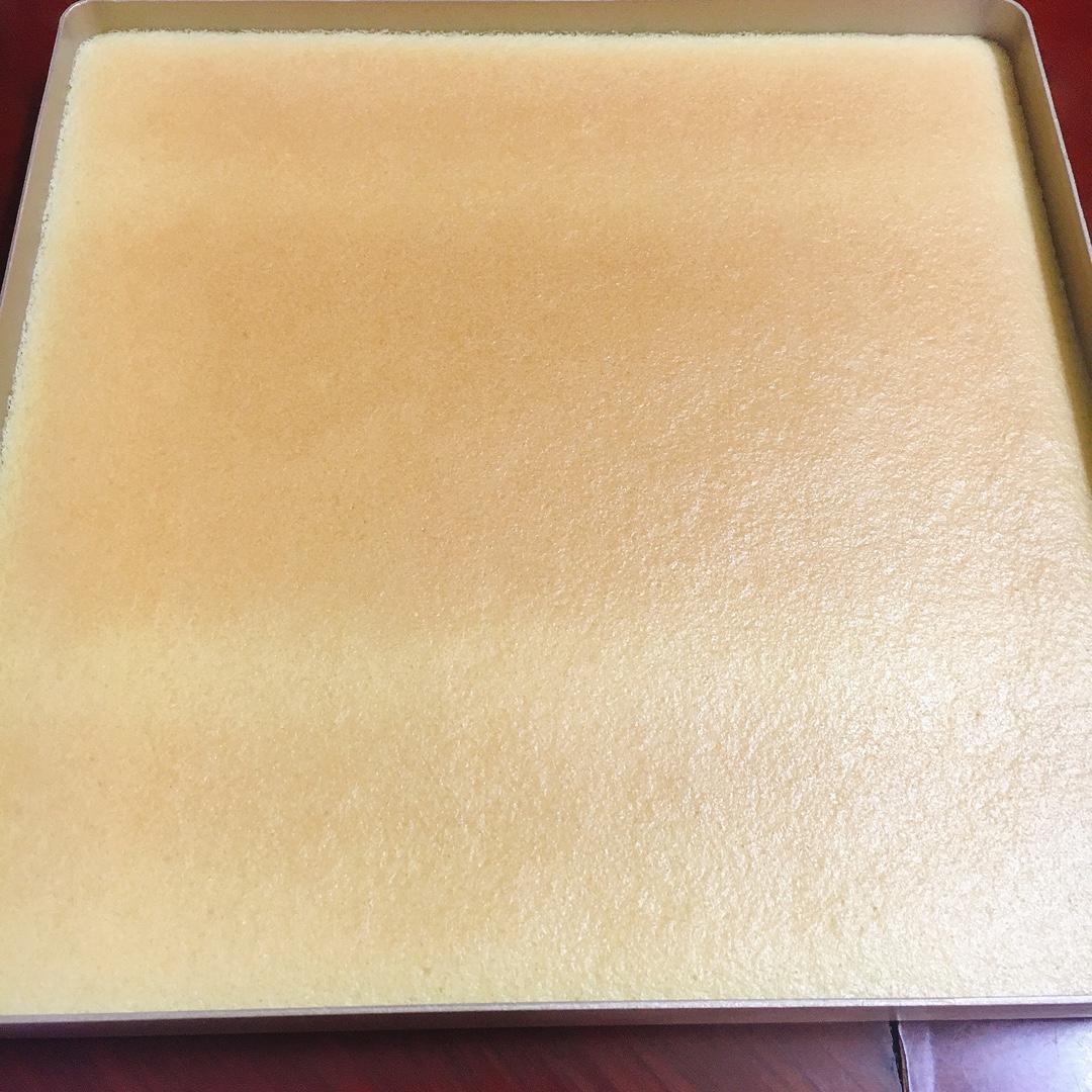 《Tinrry下午茶》教你做基础原味蛋糕卷