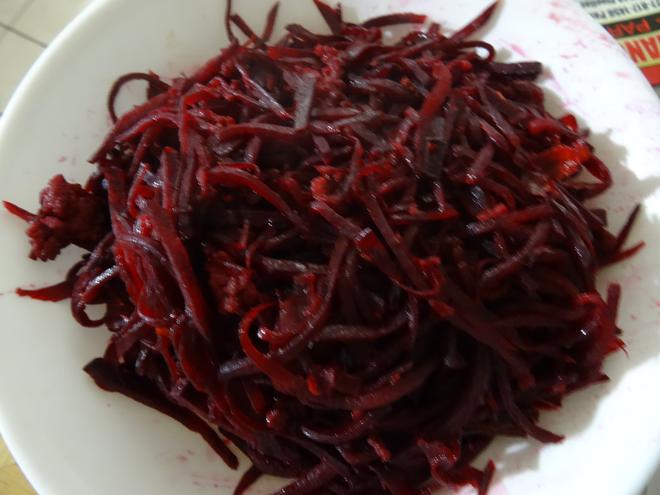 肉末炒甜菜（紫菜头）的做法