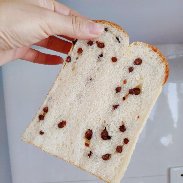 鲜奶红豆吐司