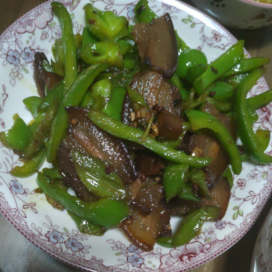 青椒腊肉