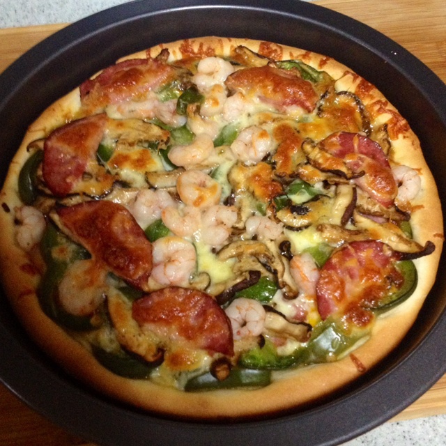 蘑菇火腿心花边比萨