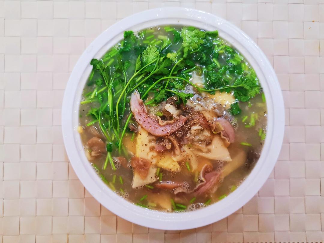 齐鲁名菜——肚丝烂蒜