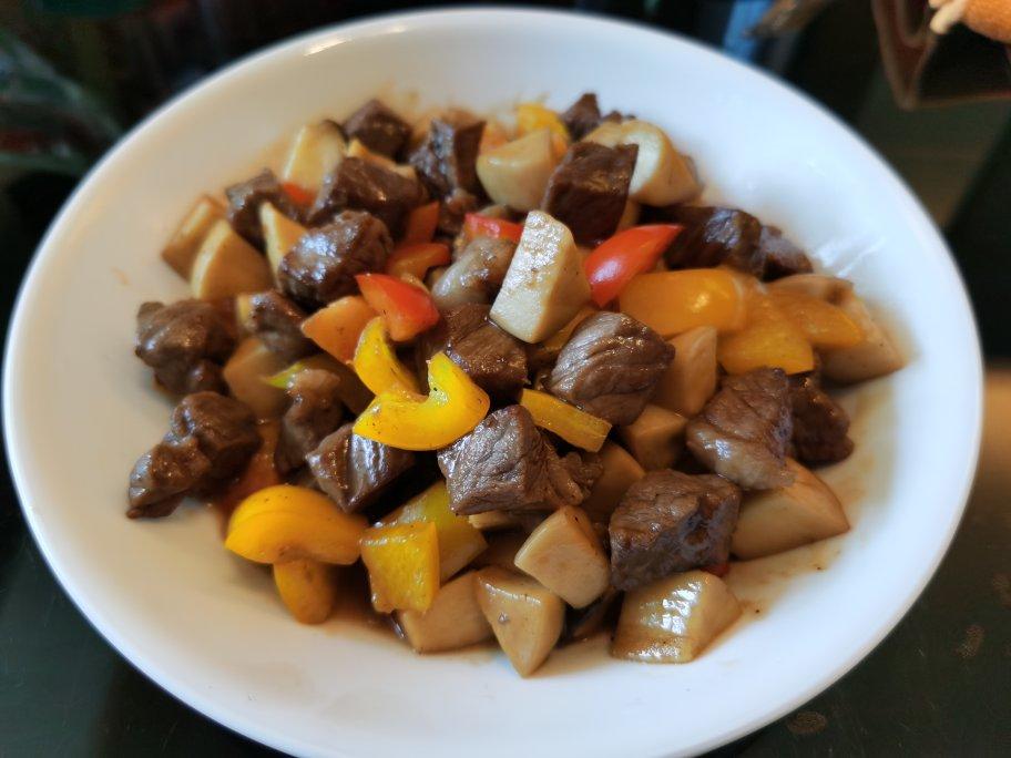 汪小白v做的黑胡椒杏鲍菇牛肉粒