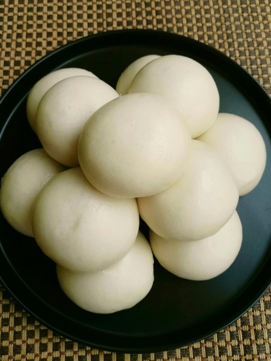 不长歪脖树做的牛奶小馒头