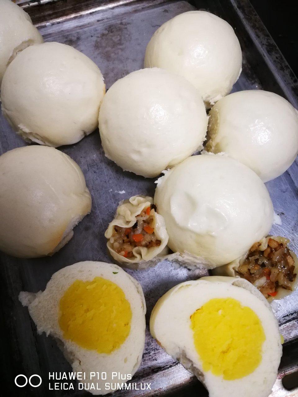 松软香甜的奶黄包，很快就可以搞定。