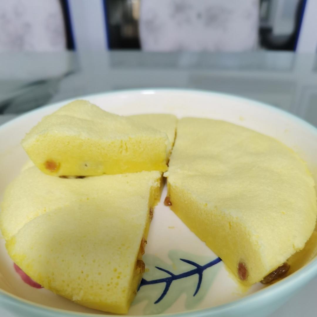 不用烤箱的超软蛋糕（附低筋面粉做法）