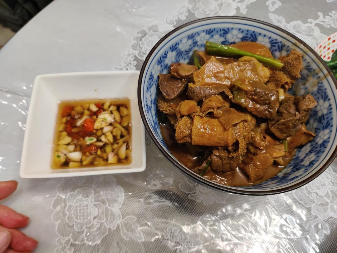 和味牛杂煲/广州街头小吃