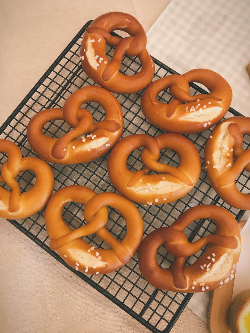 德国碱水面包/普雷节/中国结/绣球/红豆碱水棒/五股辫/六股辫/碱水球