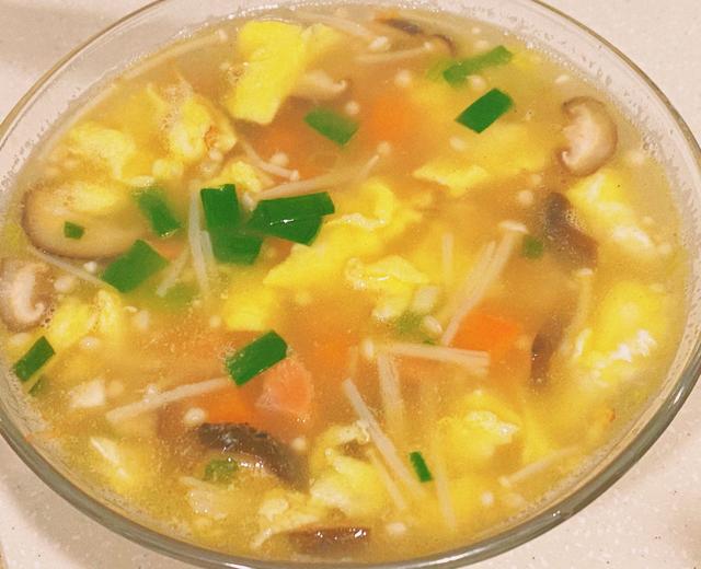 自制快手低卡美味😋三鲜汤的做法