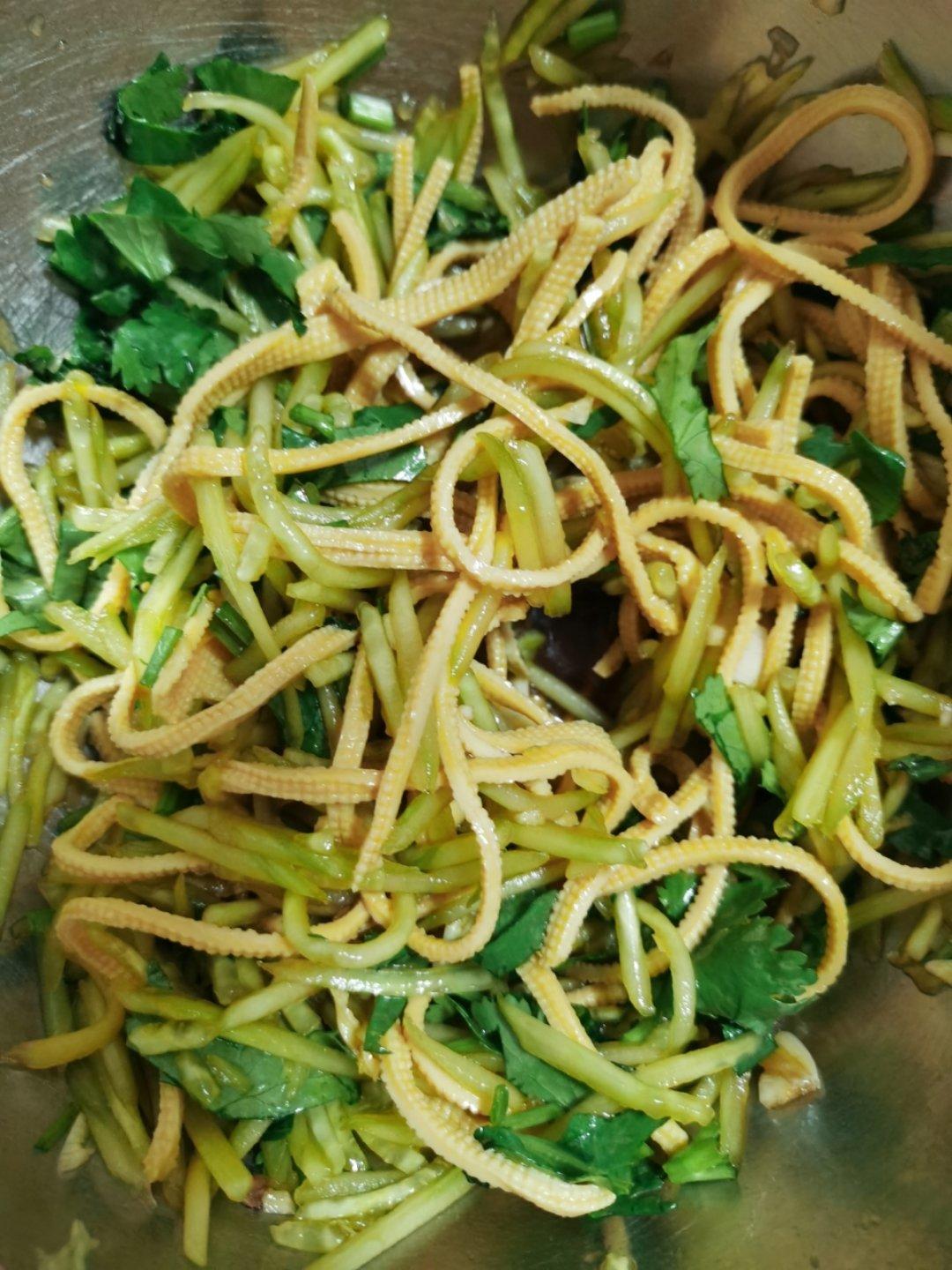 凉拌黄瓜豆腐丝