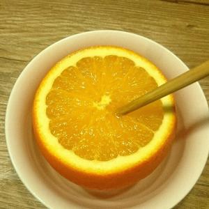 治咳嗽良方—盐蒸橙子的做法 步骤2