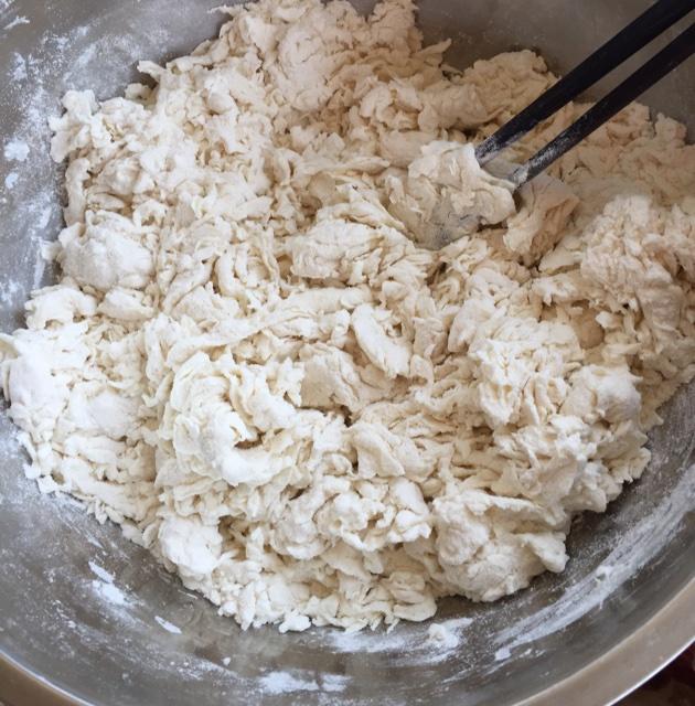 白菜猪肉水饺初试牛刀版的做法 步骤1