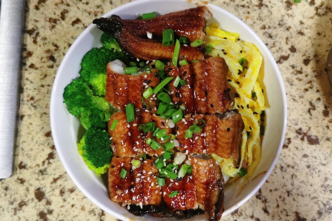 比日料店还好吃的蒲烧鳗鱼饭😋
