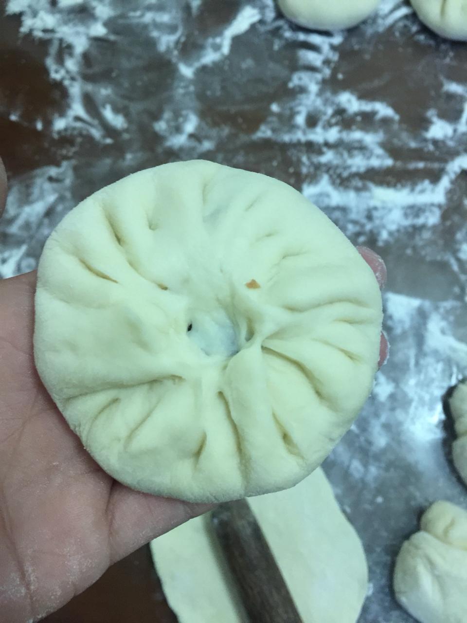 手把手教你捏出漂亮的包子褶（ 附小视频）