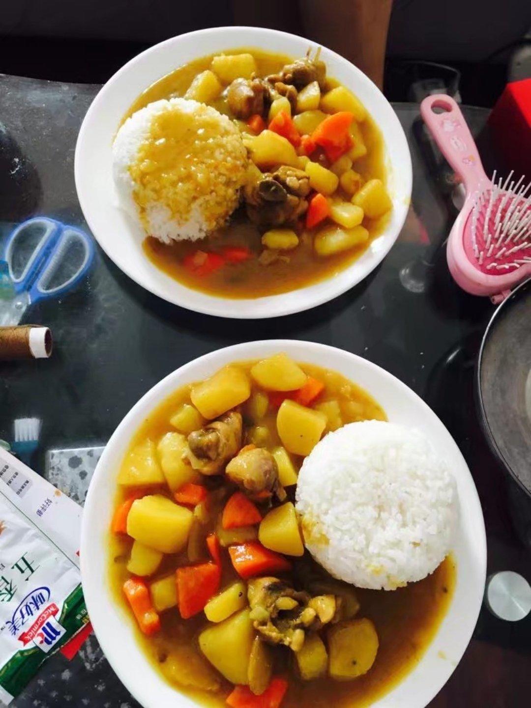 咖喱鸡肉饭
