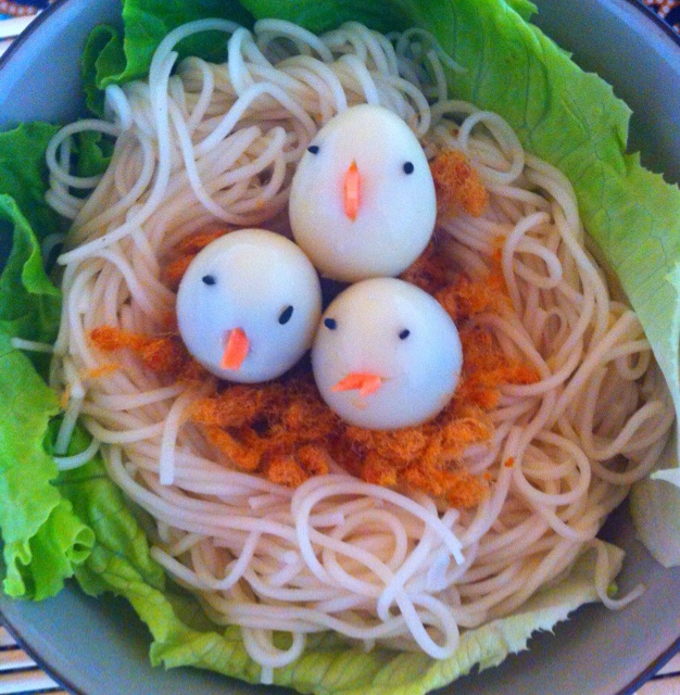 饥饿的小鸟面条