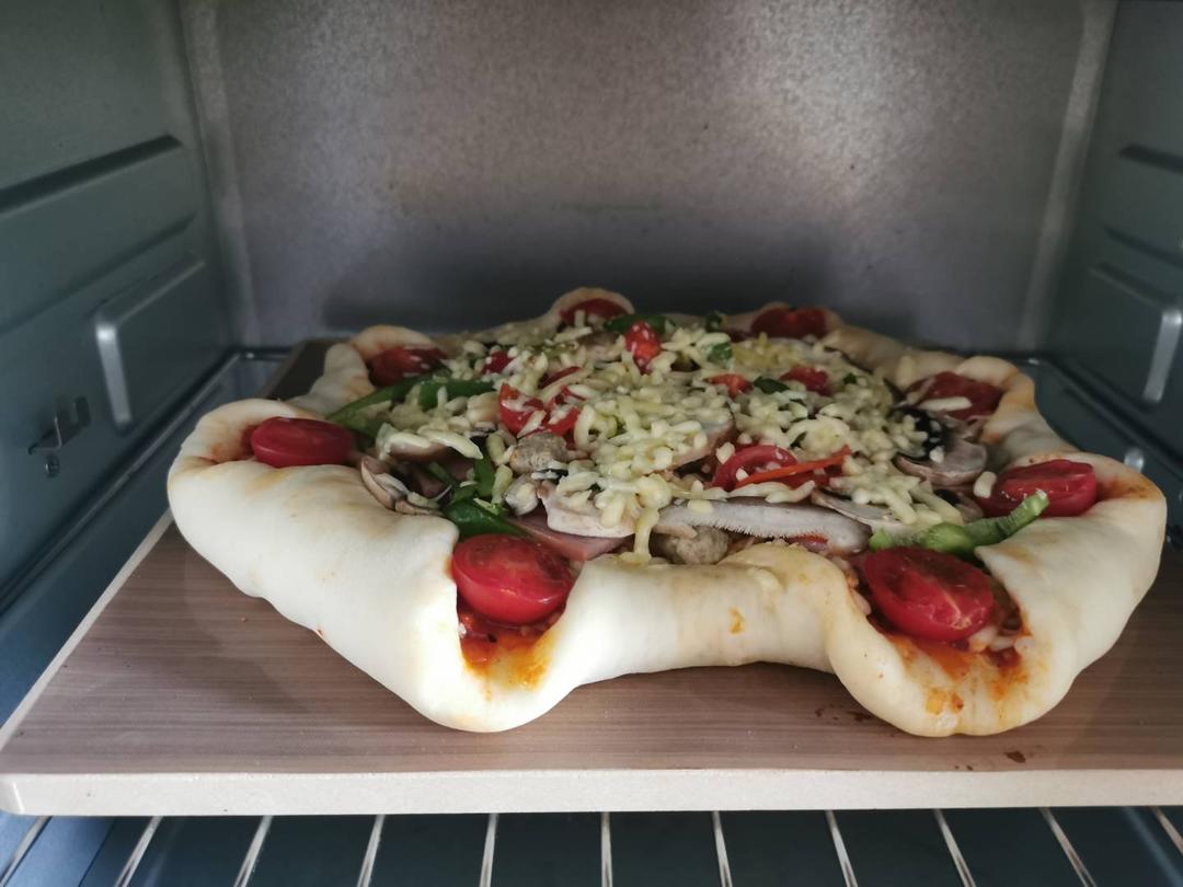 8寸纯手工什锦披萨