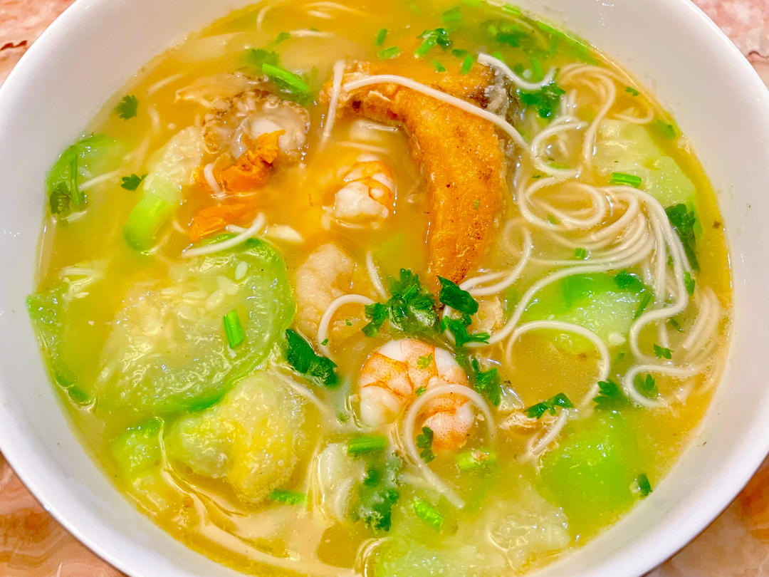 翡翠虾仁面