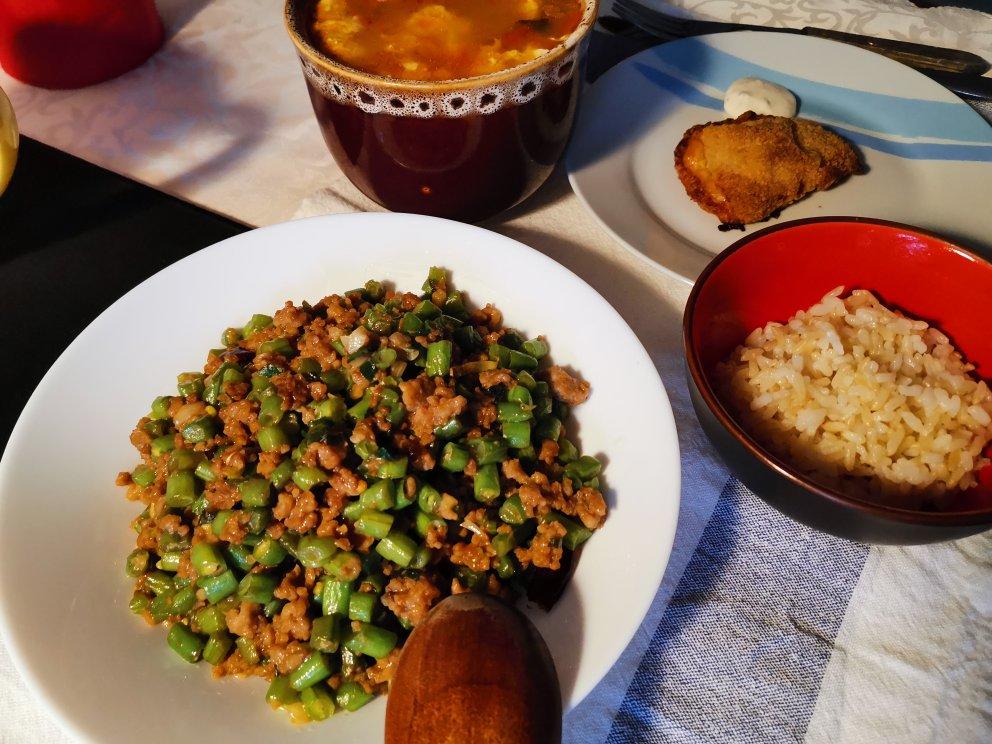 肉沫豆角下饭菜