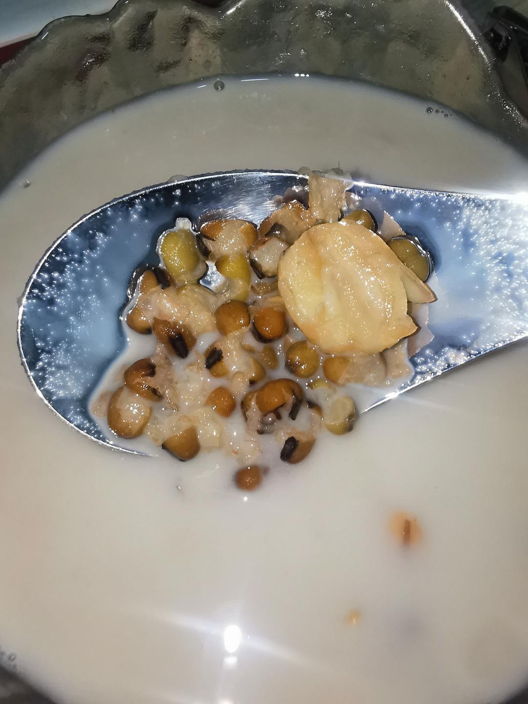 绿豆牛乳冰(沪上阿姨)