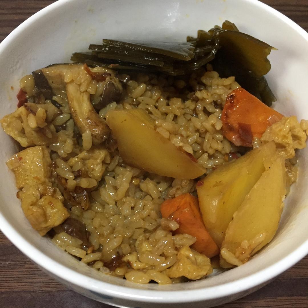 土豆焖饭（电饭锅版）