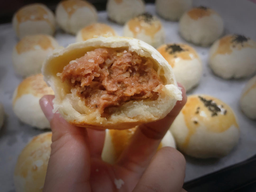 泳式鲜肉榨菜月饼