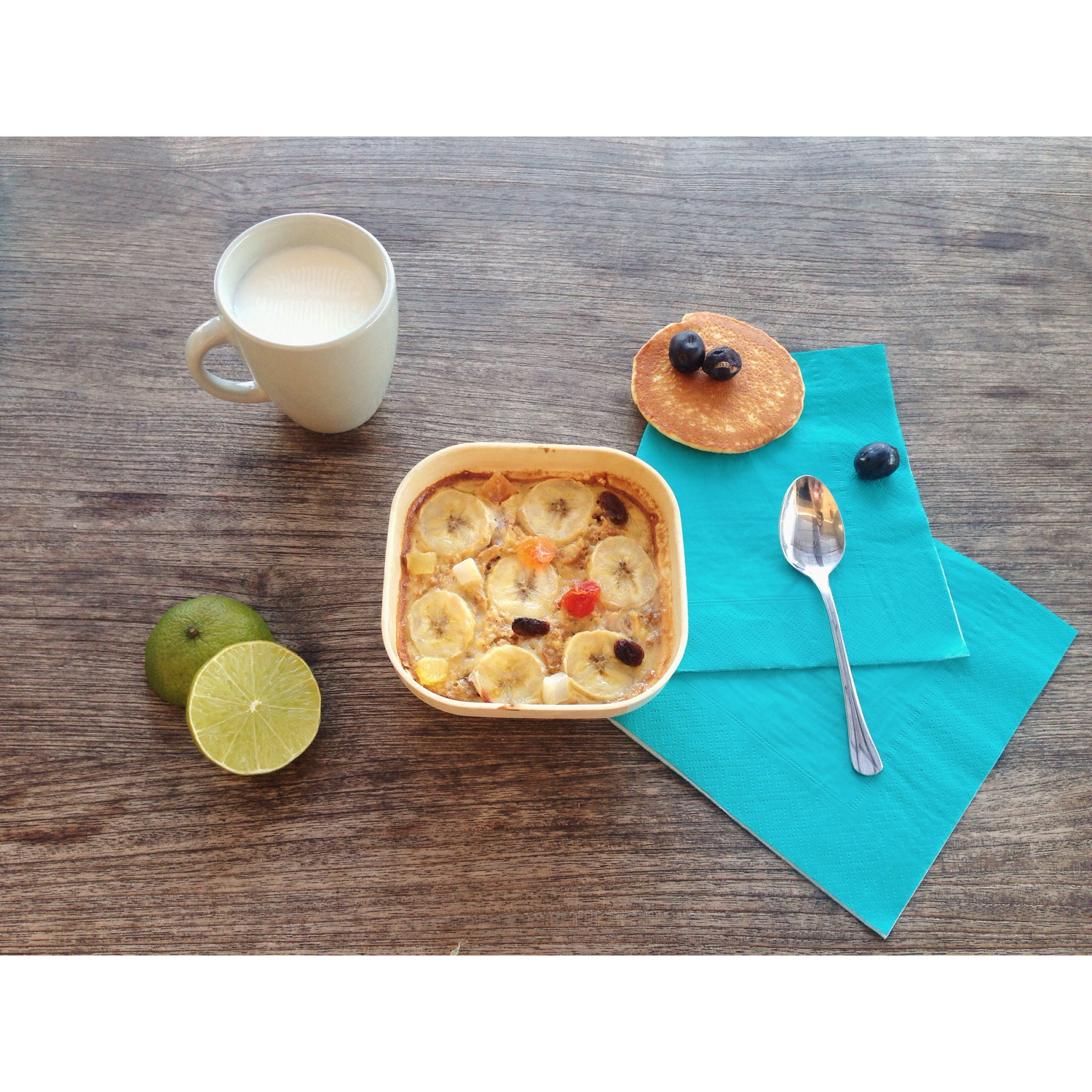 减脂餐：香蕉燕麦烤蛋奶