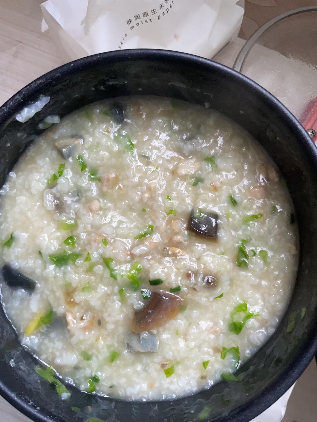 妈妈👩教我做的皮蛋瘦肉粥🥣简单快捷美味😋