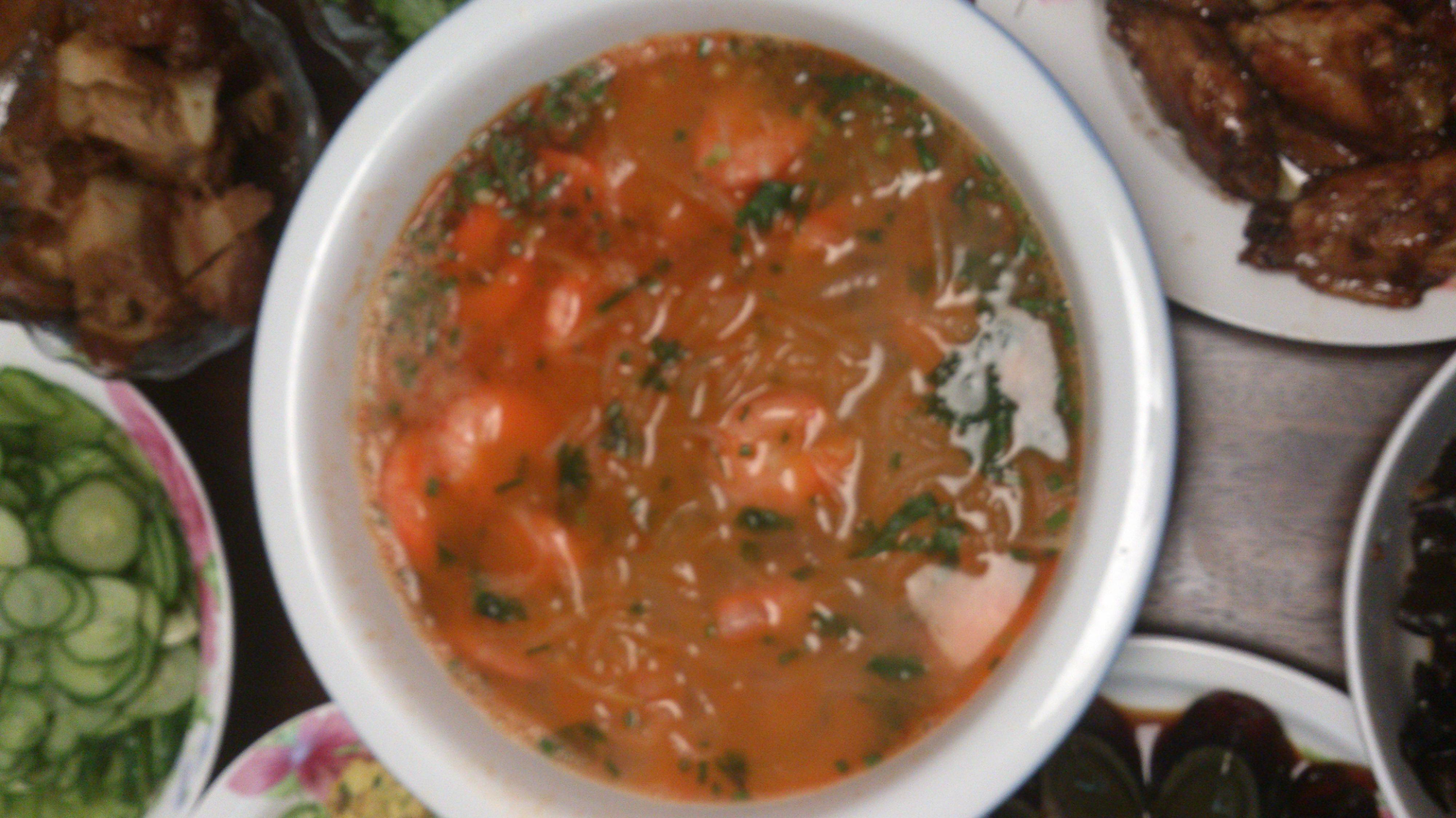 鲜虾萝卜丝汤的做法