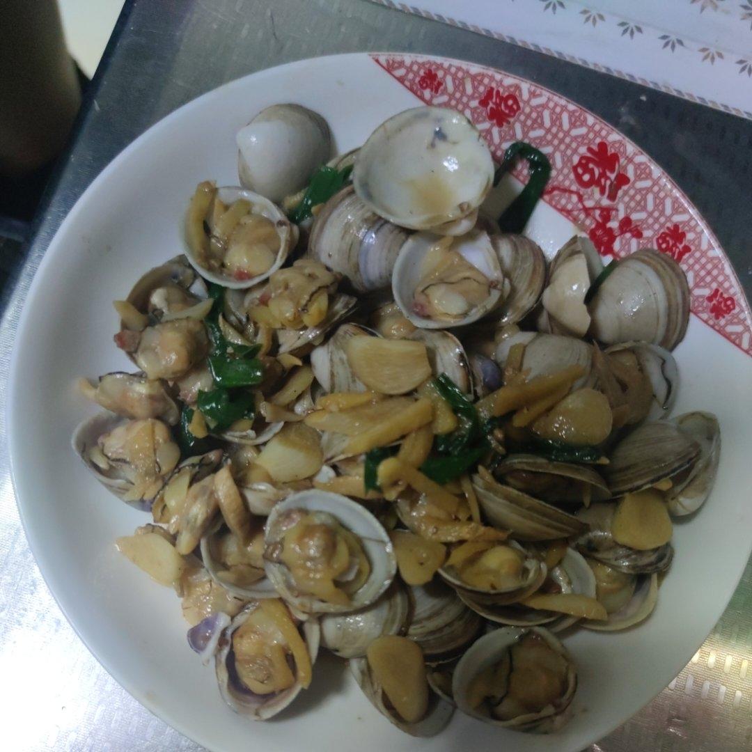 爆炒花甲（保留鲜味，不焯水的做法）