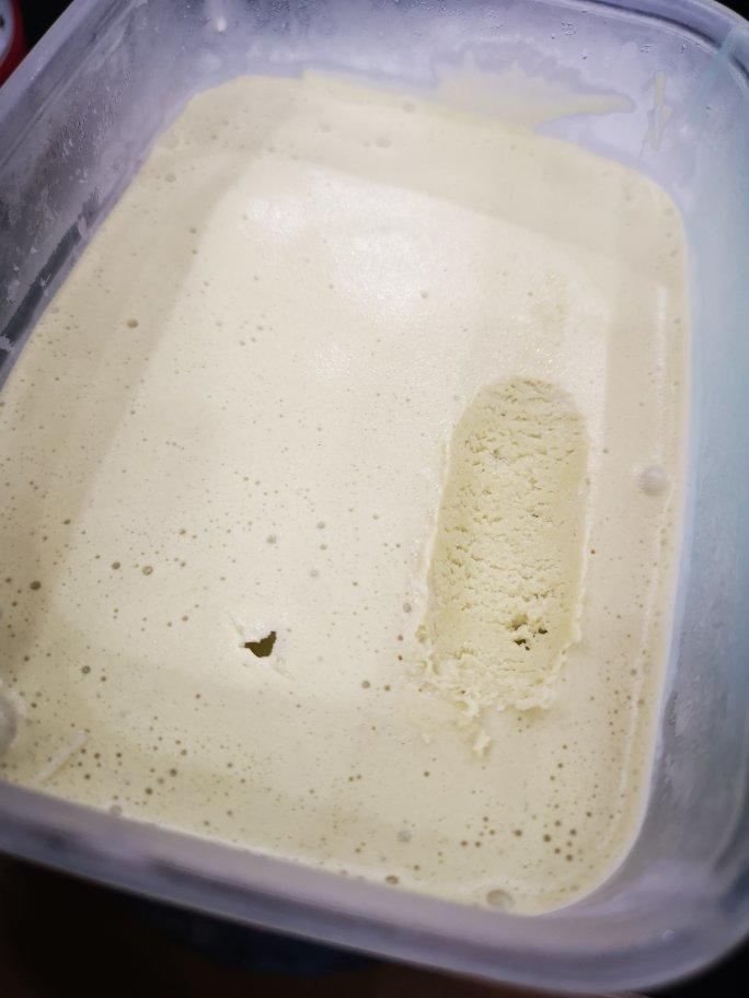 抹茶白巧冰淇淋