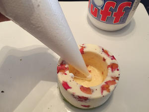 Fluff香草棉花糖—流心玫瑰牛奶慕斯的做法 步骤20