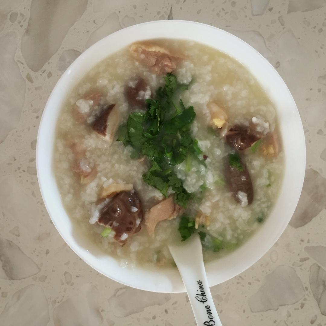 香菇鸡丝粥