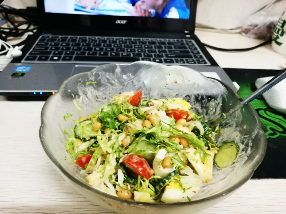 蔬菜沙拉减脂晚餐的做法 步骤2
