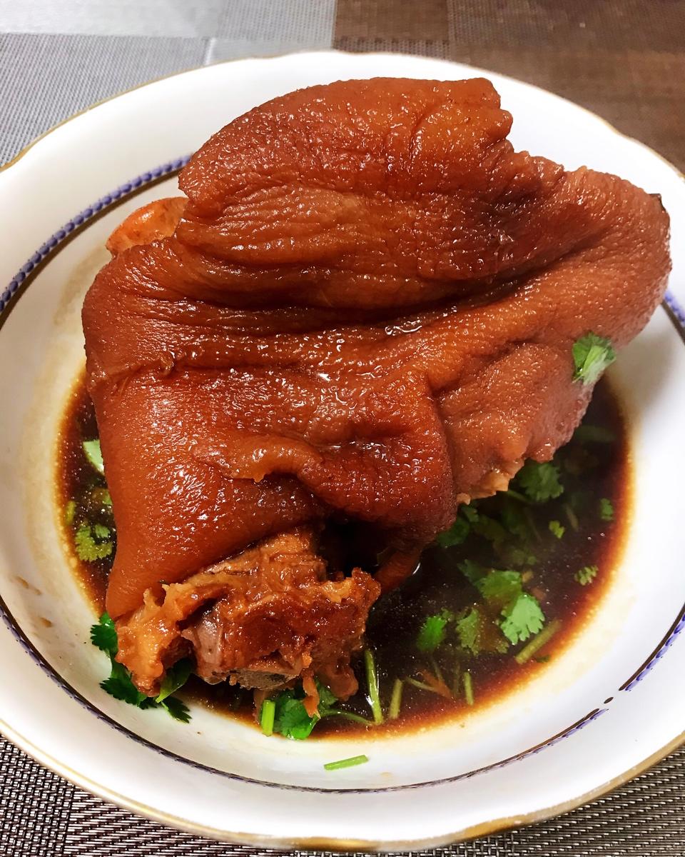酱肘子