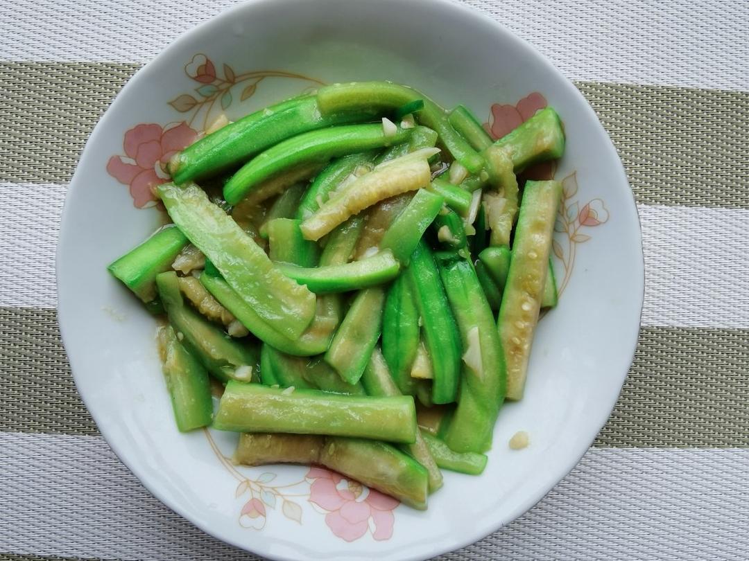 教你在家做丝瓜最好吃的做法，简单又营养，想不好吃都难