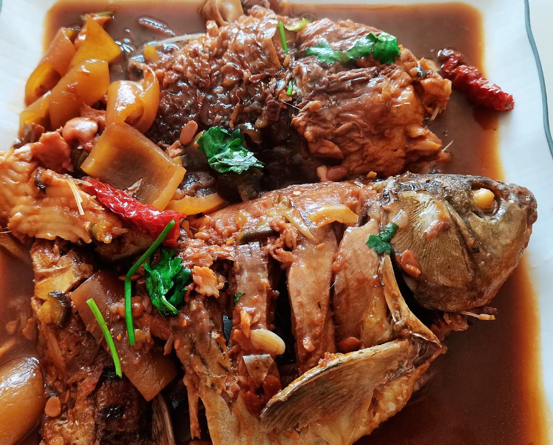 家常红烧鱼