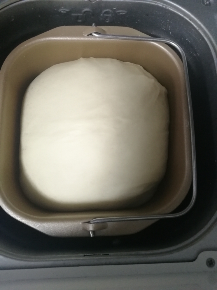 东菱面包机也能做出松软可口的吐司（懒人版）的做法 步骤8