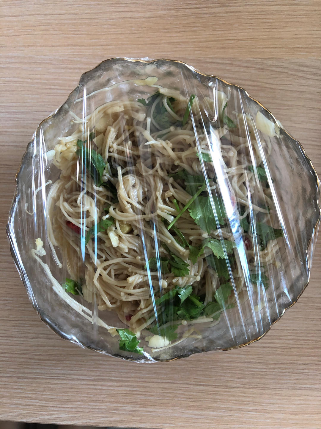 凉拌金针菇