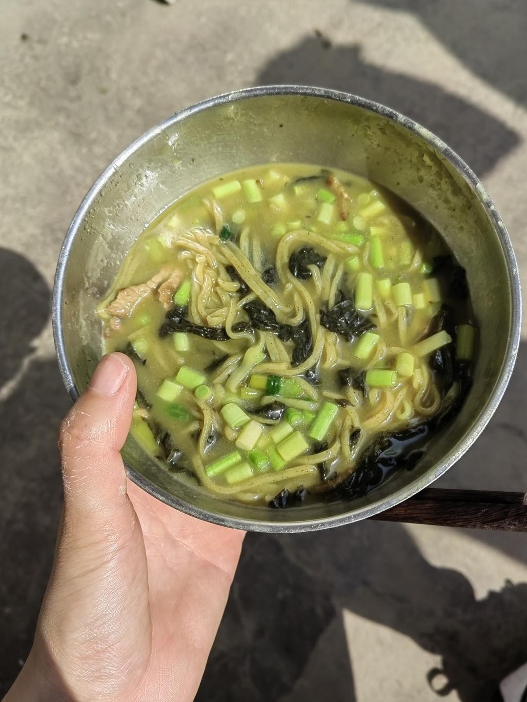 山野菜杂面条的家常做法