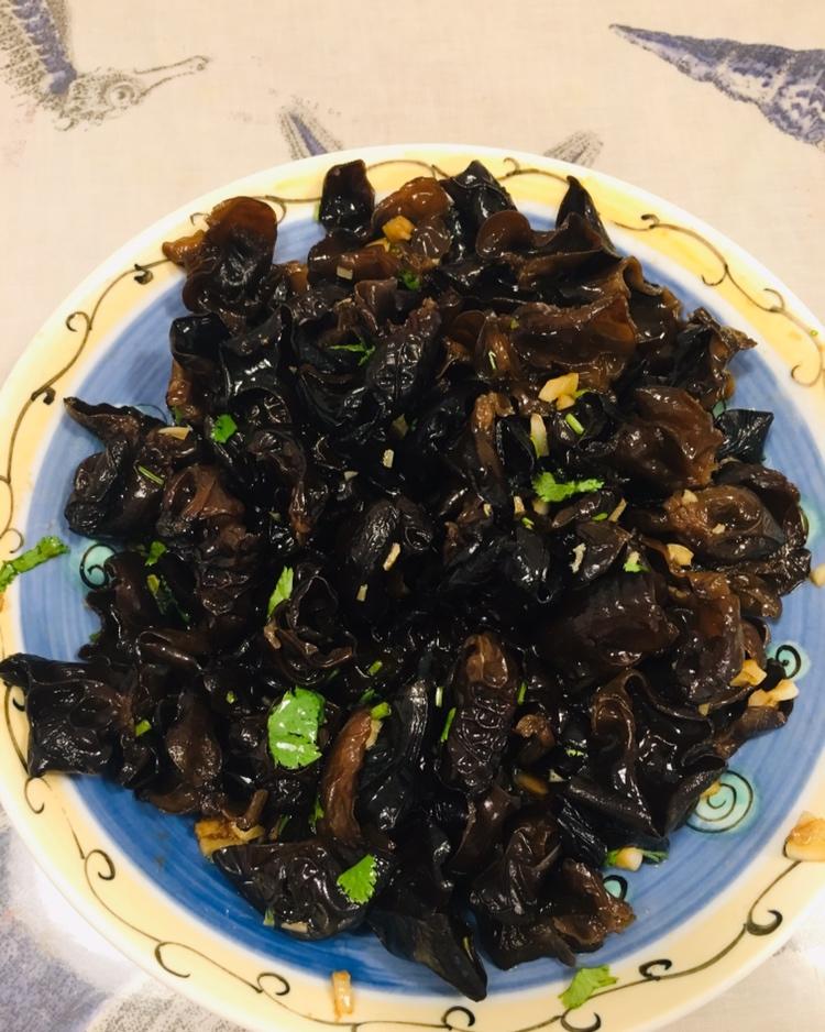 凉拌爽脆木耳
